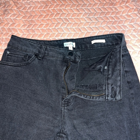 Black Ripped Jeans Wonderly Belk Size 14 Regular Straight Leg Distressed Pants - Picture 7 of 12